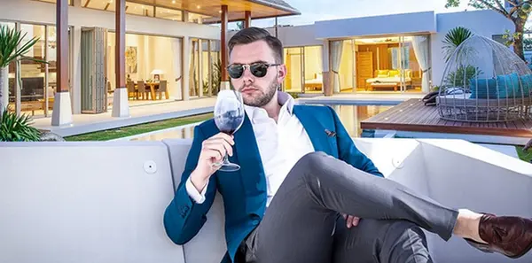 Why Hire a Luxury Real Estate Agent in Southwest Missouri,Dylan Coonrod