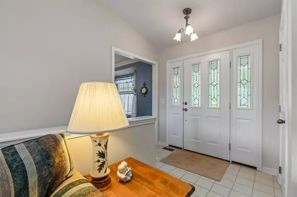 36 Deer Run Dr, Holiday Island, AR 72631