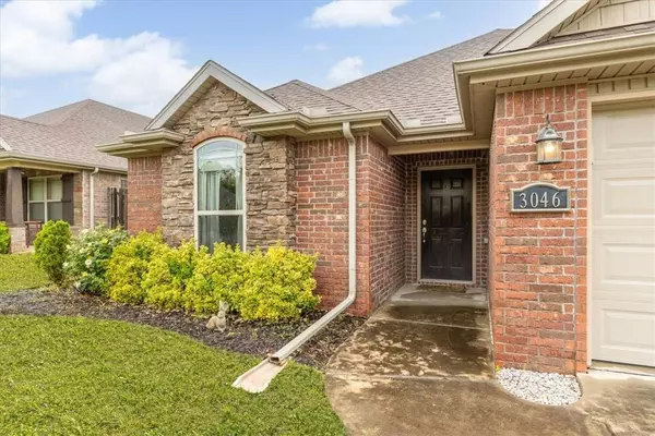 3046 N Raven Ln, Fayetteville, AR 72704