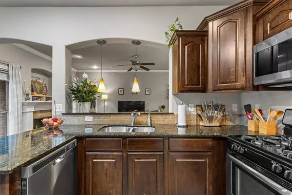 3046 N Raven Ln, Fayetteville, AR 72704