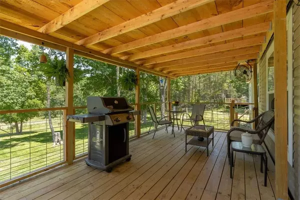 14206 Parker Branch Rd, West Fork, AR 72774