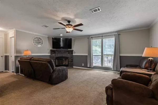 14206 Parker Branch Rd, West Fork, AR 72774