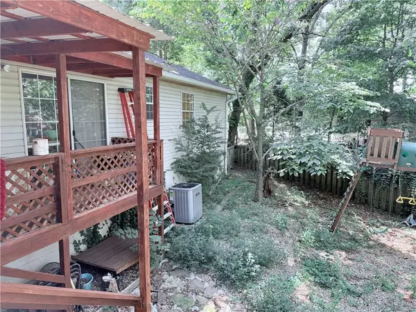 8517 Spruce Dr, Rogers, AR 72756