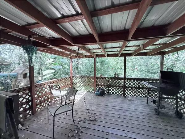 8517 Spruce Dr, Rogers, AR 72756