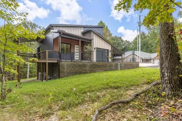 5 Hart Ln, Bella Vista, AR 72714