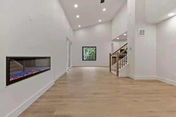 5 Hart Ln, Bella Vista, AR 72714