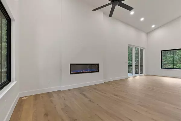 5 Hart Ln, Bella Vista, AR 72714