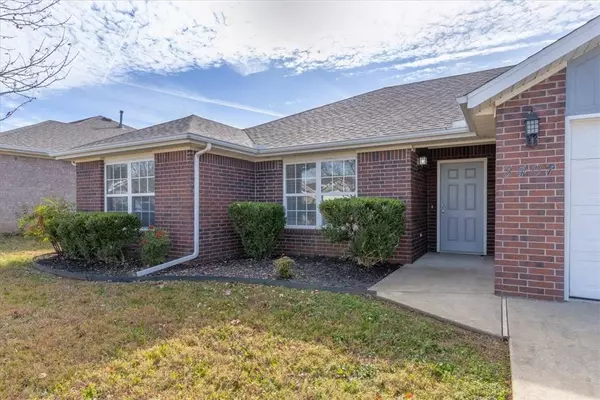 3407 SW Carriageway Ave, Bentonville, AR 72712