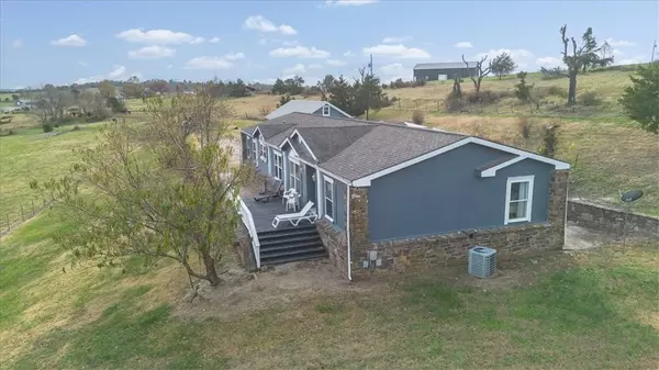 367 Madison 7825, Huntsville, AR 72740