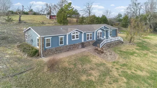 367 Madison 7825, Huntsville, AR 72740