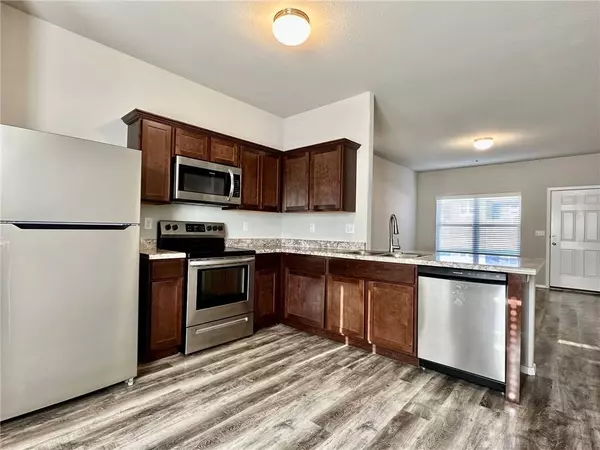 116 Cooper St, Huntsville, AR 72740