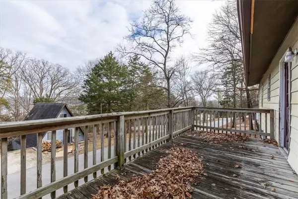 11579 Hickory Dr, Garfield, AR 72732