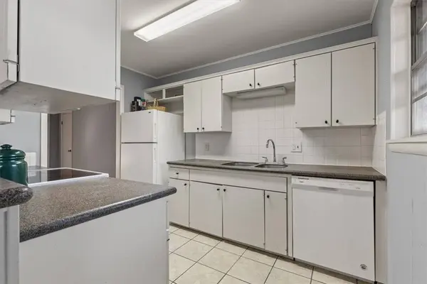 6 Finger Dr, Bella Vista, AR 72715