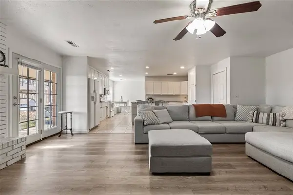 4102 Brant Dr, Springdale, AR 72762