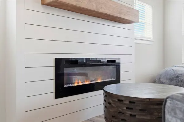 1251 Bootleg Rd, Bentonville, AR 72713