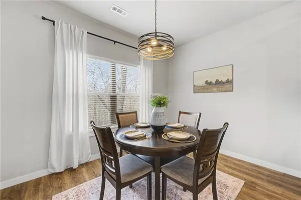 1 Insh Cir, Bella Vista, AR 72715