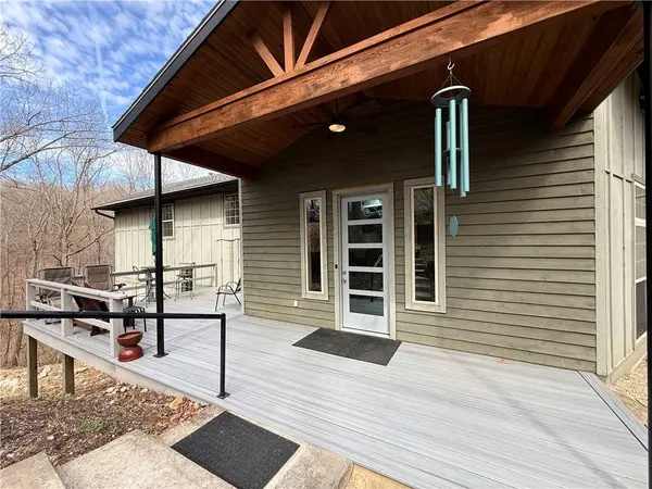 330 County Road 102, Eureka Springs, AR 72632