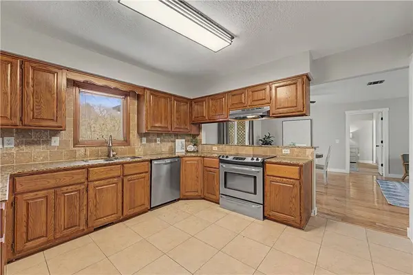 9 Minton Ln, Bella Vista, AR 72715