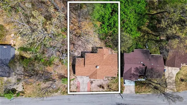 9 Minton Ln, Bella Vista, AR 72715