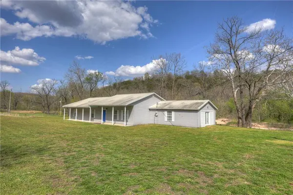 12722 State Highway 90, Washburn, MO 65772
