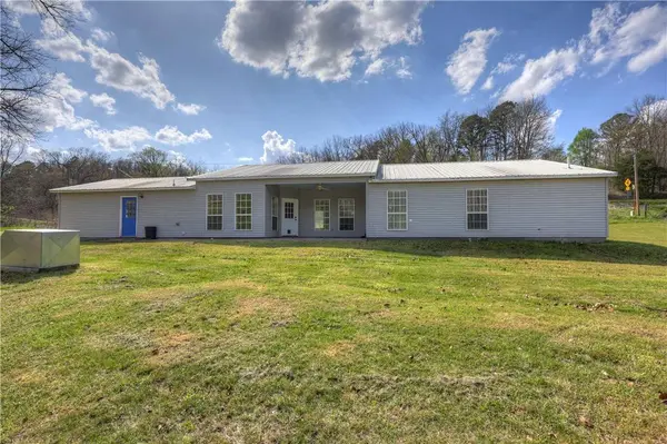 12722 State Highway 90, Washburn, MO 65772