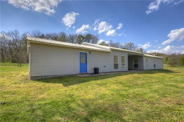 12722 State Highway 90, Washburn, MO 65772