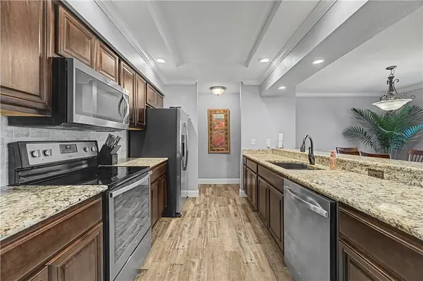 33 Davis Cir, Bella Vista, AR 72715