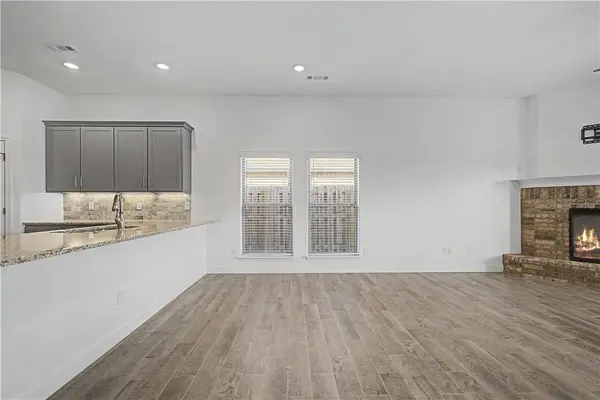 424 NW 59th Ave, Bentonville, AR 72713