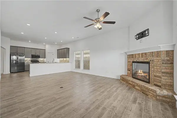 424 NW 59th Ave, Bentonville, AR 72713