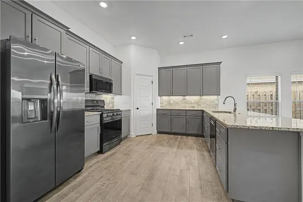 424 NW 59th Ave, Bentonville, AR 72713