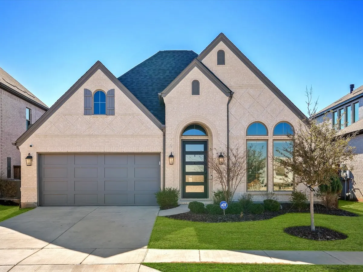 Best Realtor Cambridge Crossing Celina, TX