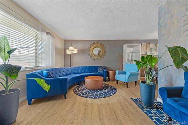 4725 Topeka CT, Denver, CO 80239