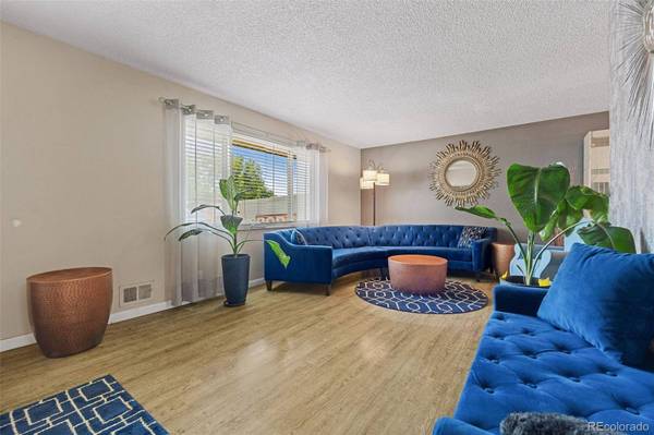 4725 Topeka CT, Denver, CO 80239
