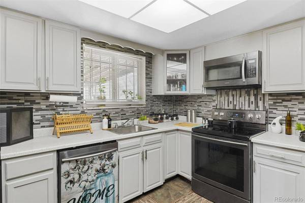 4725 Topeka CT, Denver, CO 80239