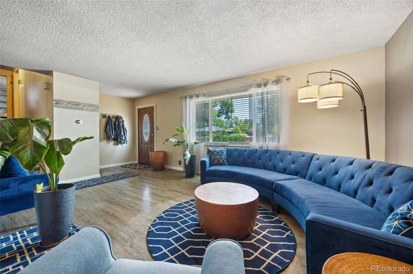 4725 Topeka CT, Denver, CO 80239