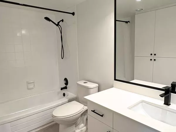 6611 Minoru BLVD #407, Richmond, BC V6Y 1Y9