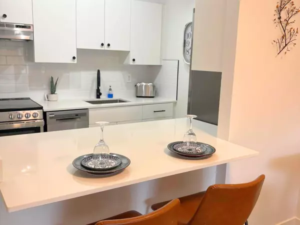 6611 Minoru BLVD #407, Richmond, BC V6Y 1Y9