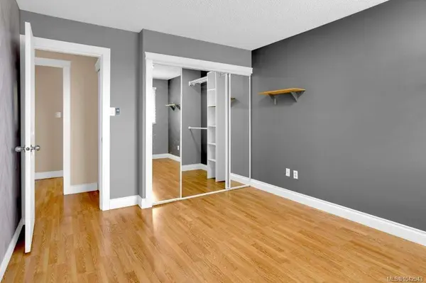 785 Parkview Dr, Nanaimo, BC V9R 5T9