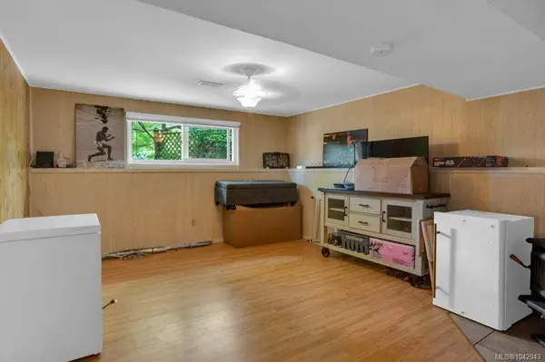 785 Parkview Dr, Nanaimo, BC V9R 5T9