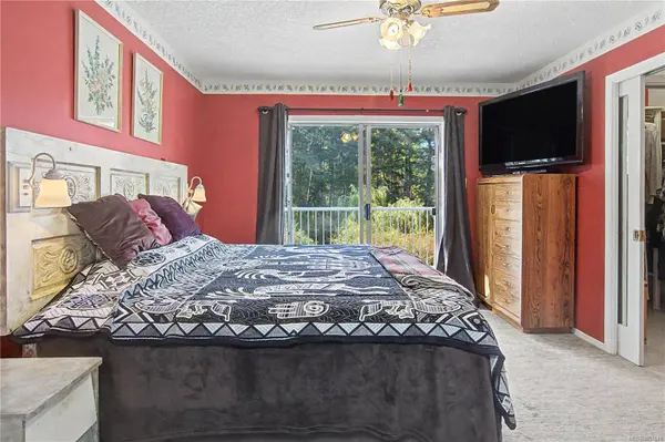 2060 Huddington Rd, Nanaimo, BC V9X 1M1