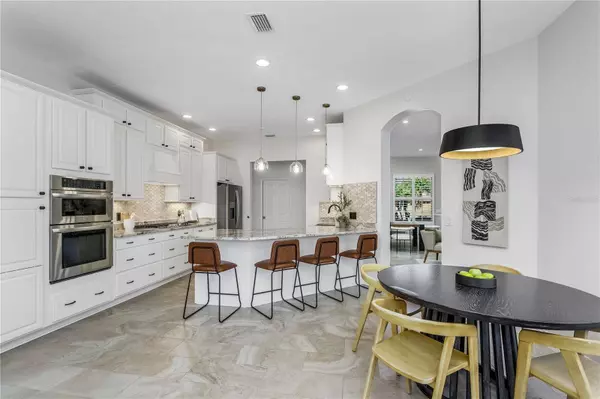 10626 TAVISTOCK DR, Tampa, FL 33626