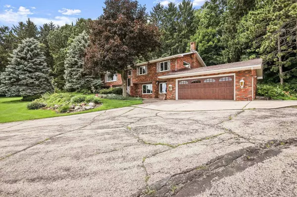 7256 Riles Road, Middleton, WI 53562