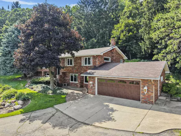 7256 Riles Road, Middleton, WI 53562