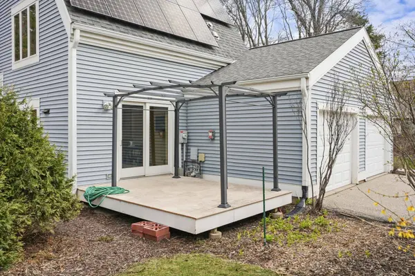 19 Red Maple Trail, Madison, WI 53717-1515