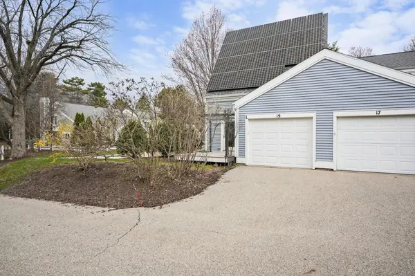 19 Red Maple Trail, Madison, WI 53717-1515