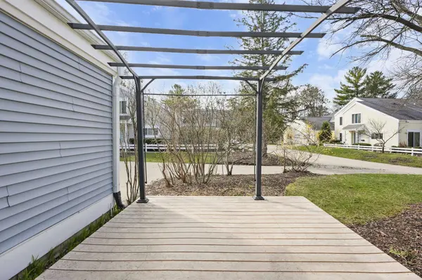 19 Red Maple Trail, Madison, WI 53717-1515