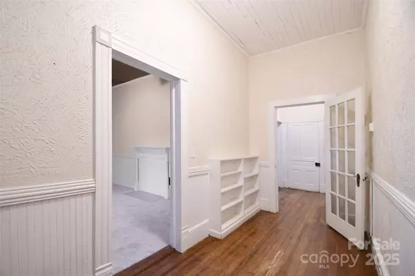 221 Fink AVE NW, Concord, NC 28025