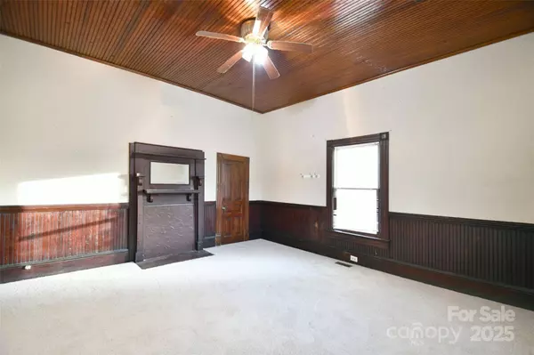 221 Fink AVE NW, Concord, NC 28025