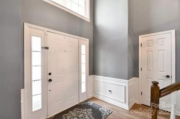 6301 Baberton CT, Charlotte, NC 28269