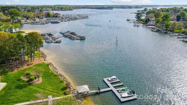 7836 Village Harbor DR, Cornelius, NC 28031